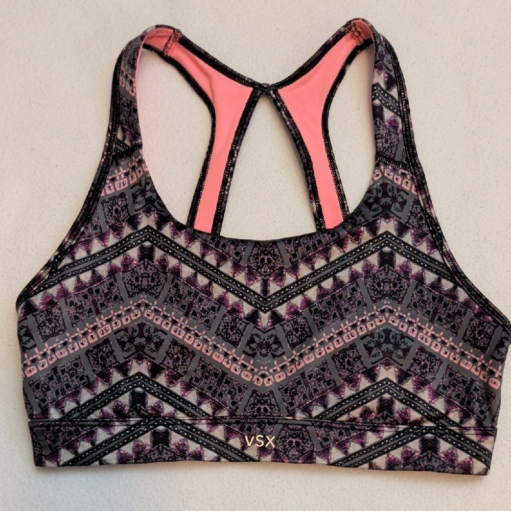*LAST CHANCE ITEM!* VSX Victoria's Secret Geometric Sports Bra - Size Small